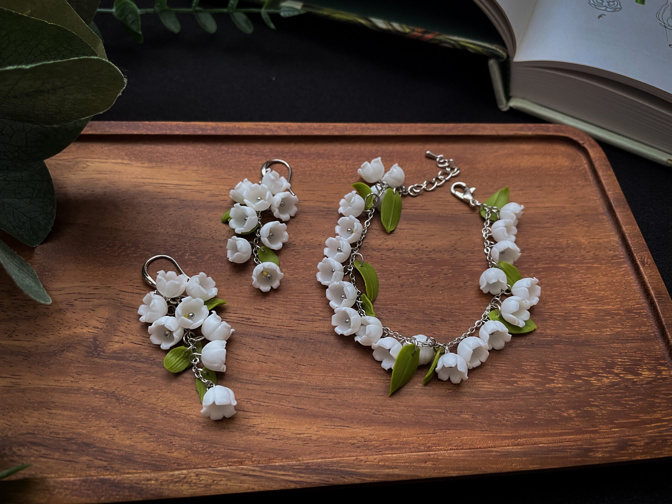 Lily of the Valley with Leaves Bracelet - Image 3