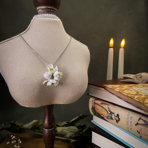 Jasmine Pendant Necklace